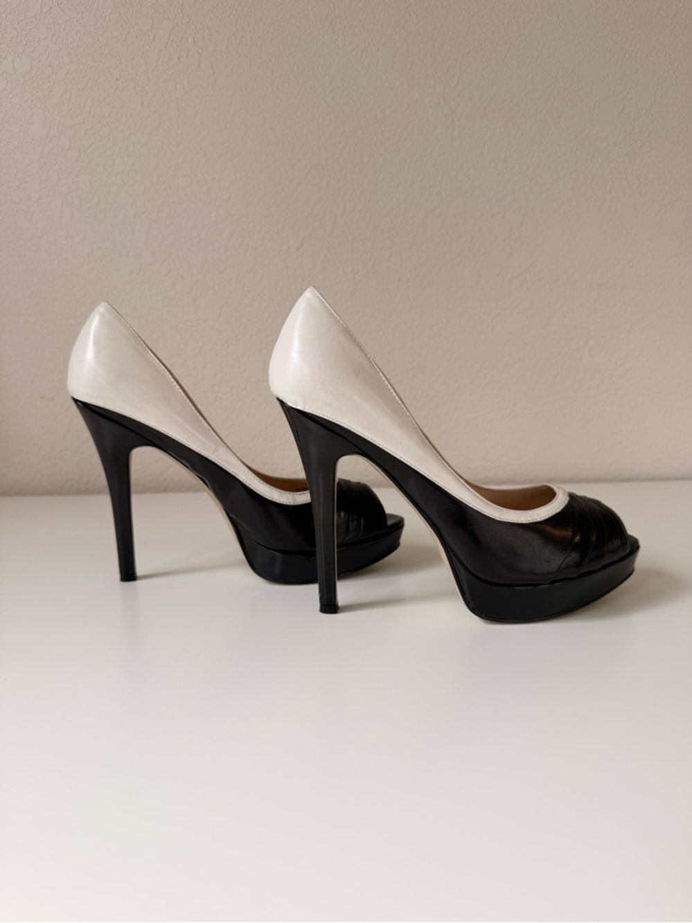 Never Worn new Retro chic heels
